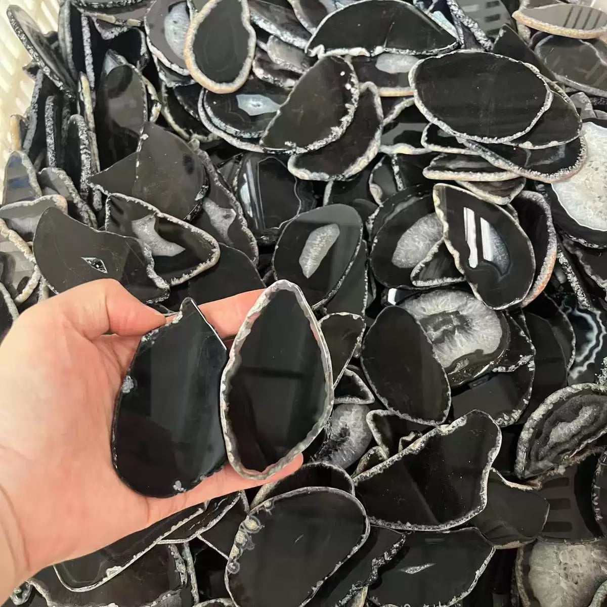 2.5"-3.5" Black Agate Slices for DIY Calligraphy & Crafts Wedding Place Cards