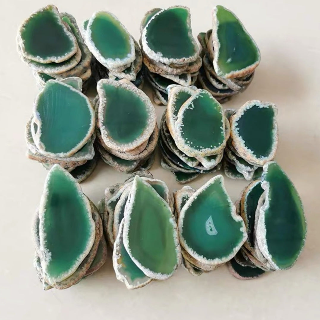2.5"-3.5" Green Agate Slices for DIY Calligraphy & Crafts Wedding Place Cards