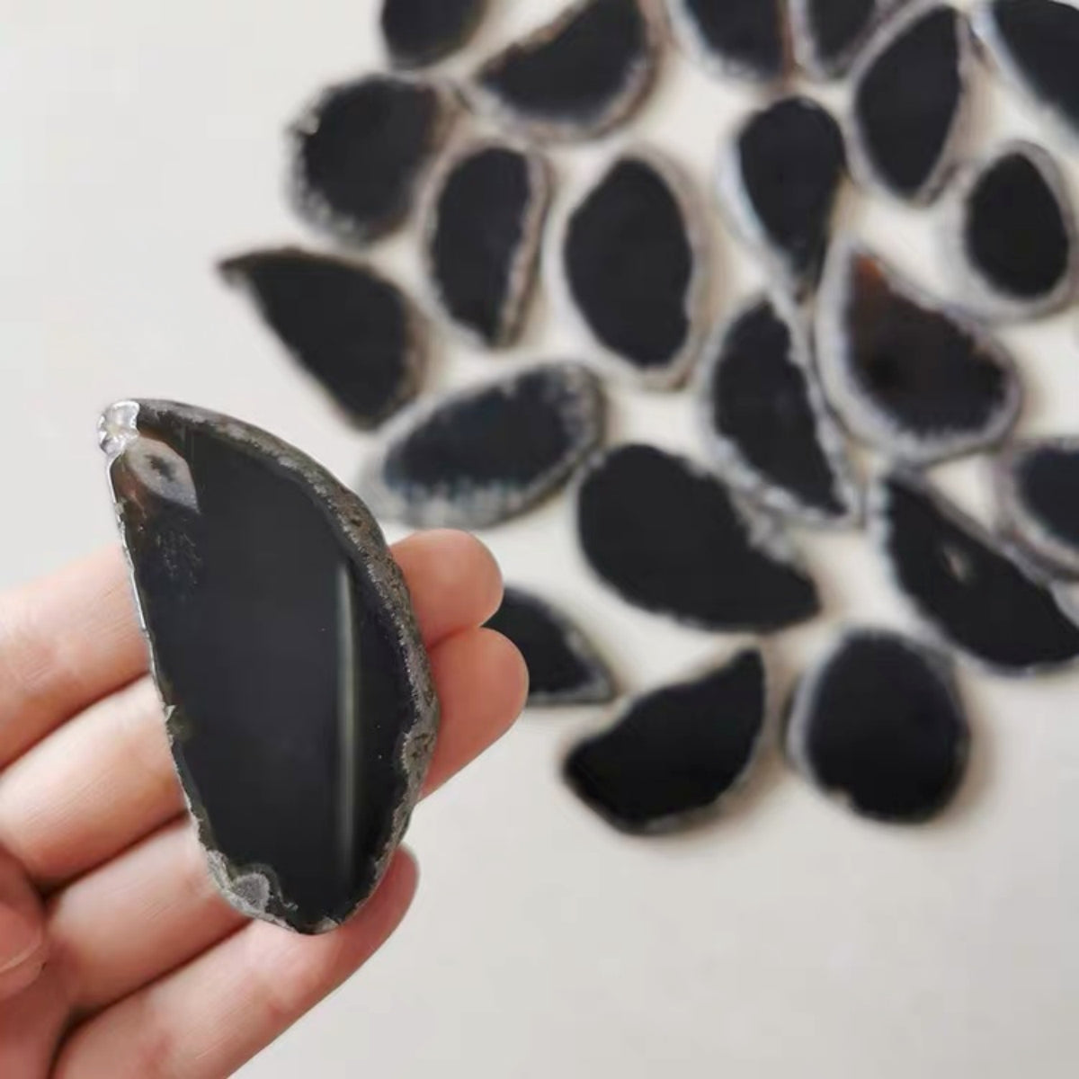 2.5"-3.5" Black Agate Slices for DIY Calligraphy & Crafts Wedding Place Cards