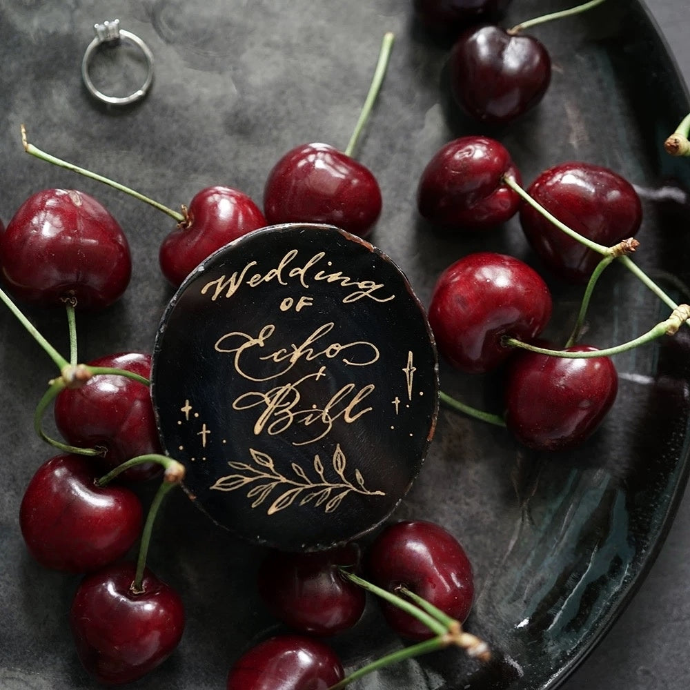 Black Gold Plated Edge Agate Slice: Natural Stone Place Cards (2.5-3.5")